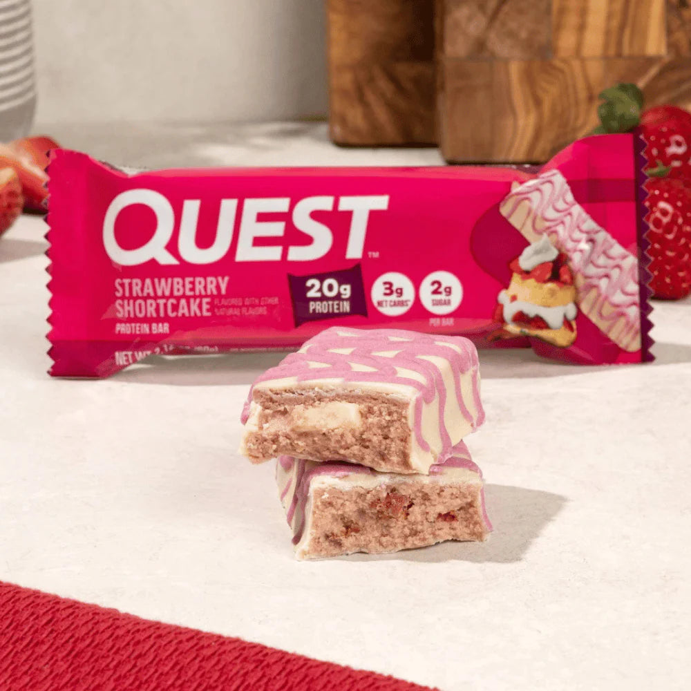 PRESALE - SENDES FØRST UD 18 JUNI !!!!! - Quest Protein Bar – Strawberry Shortcake (12 x 60 g) Sidste Salgsdato 24.08.2026